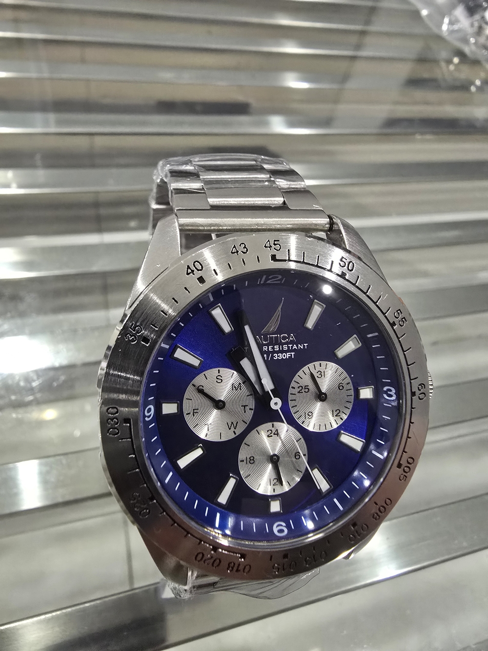 Nautica Men's Blue Dial Stainless Steel Swim Watch